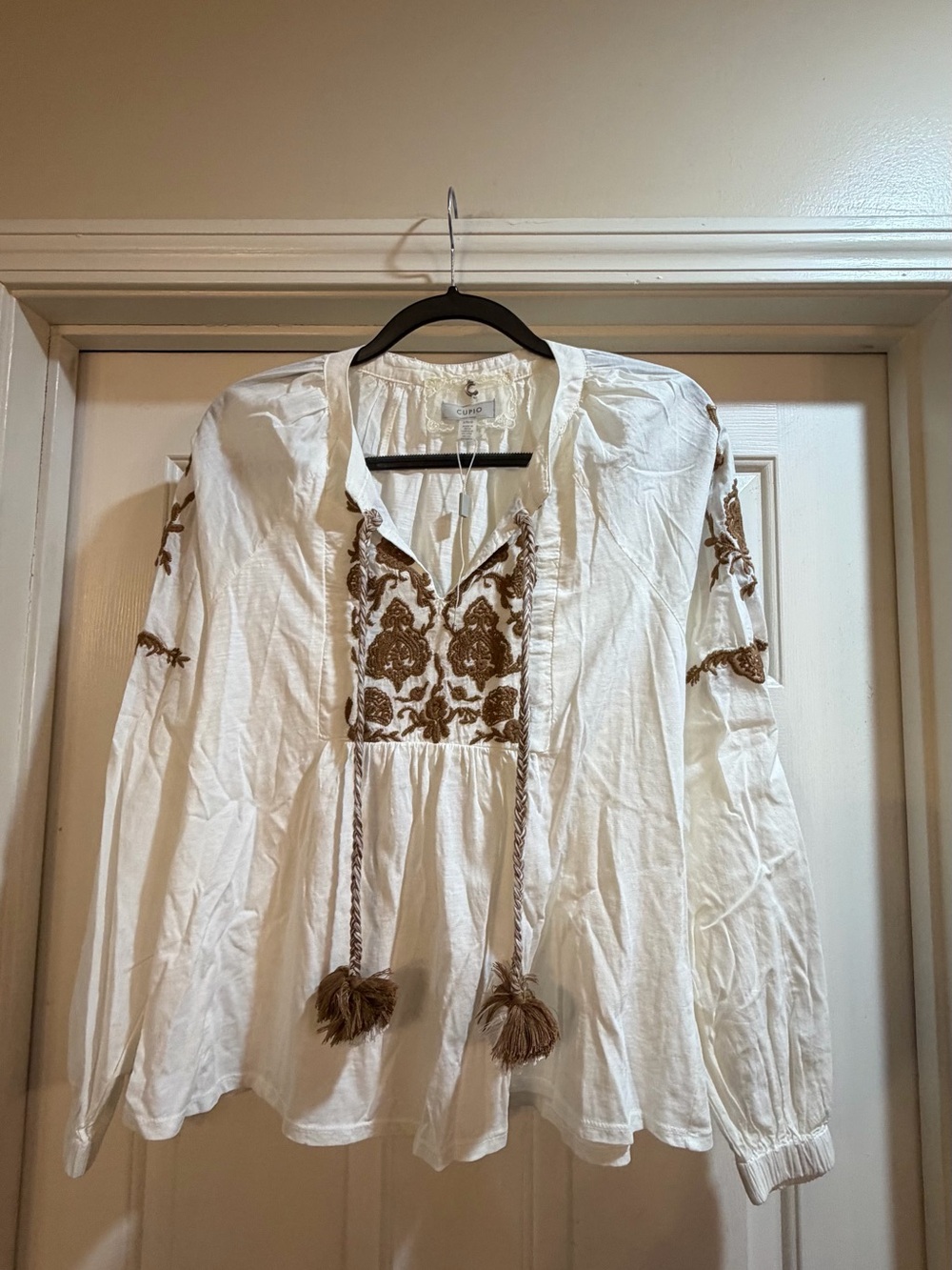 Cupid NWT Boho Embroidered White Peasant Blouse with Brown Detail Size Large